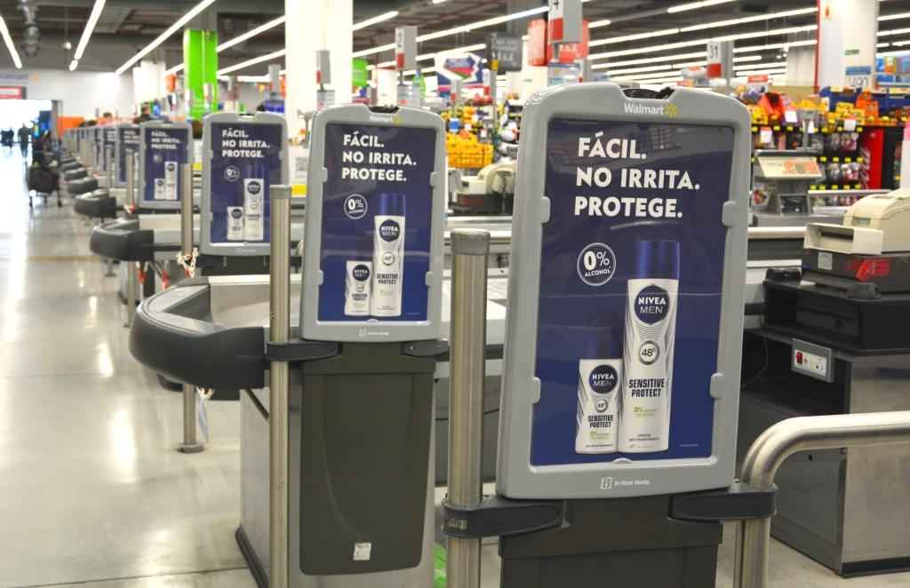 Portada de In-Store Media renueva las alarmas de Wal-Mart de todo el país 