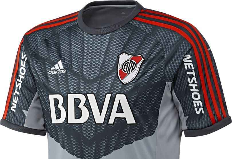 Portada de Adidas presentó la nueva camiseta de arquero de River Plate  