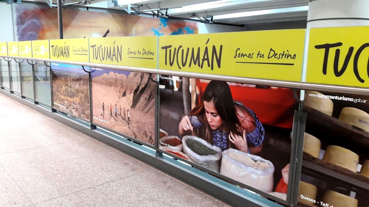 Portada de Tucumán se muestra en Buenos Aires con una campaña múltiple con gestión de Mktnetwork