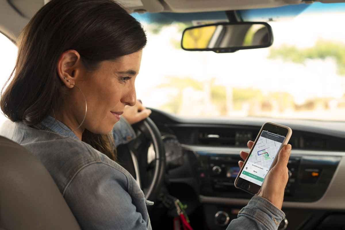 Portada de Uber suma una función para que las socias conductoras puedan realizar viajes exclusivamente con usuarias mujeres