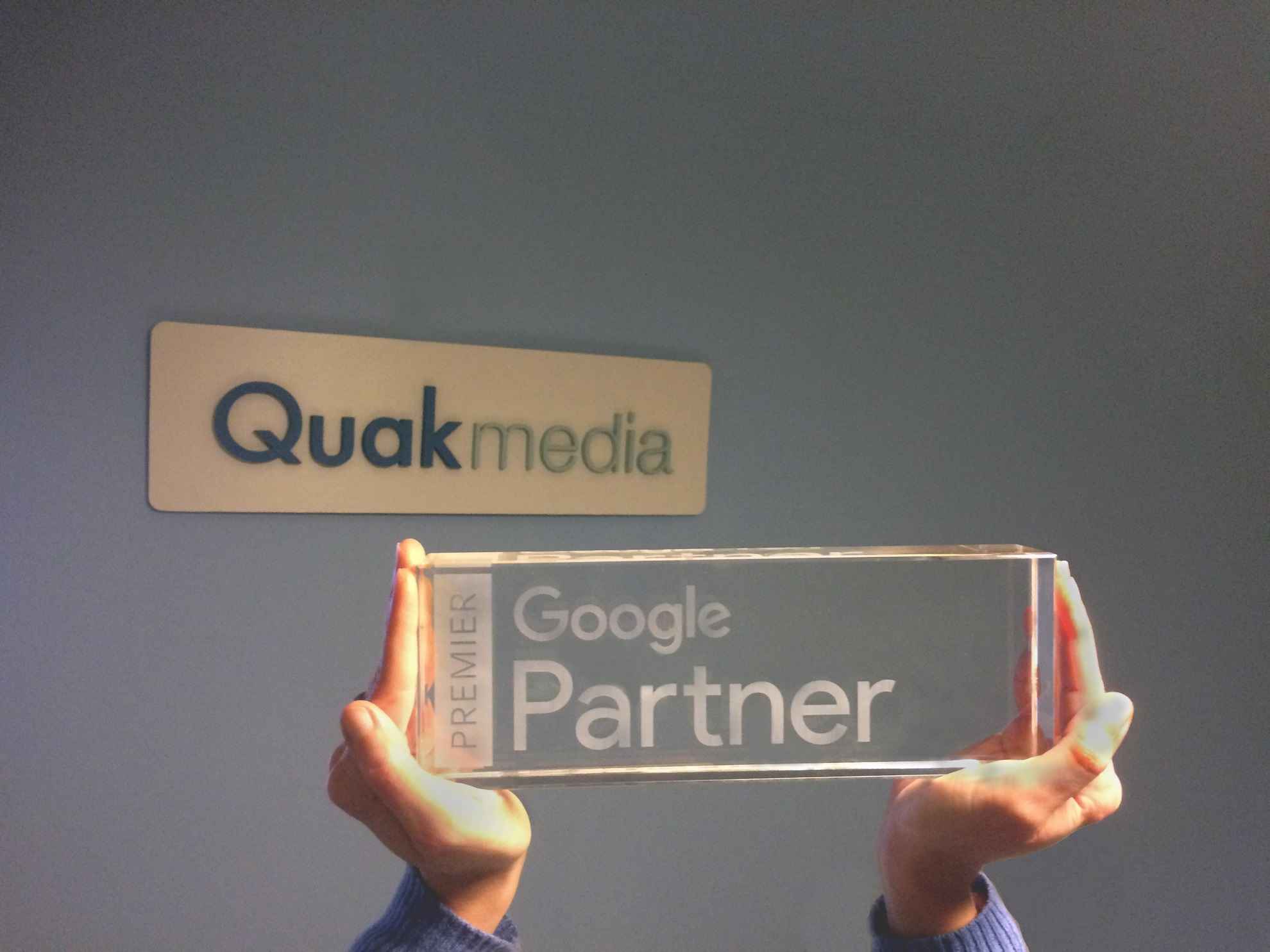 Portada de Quakmedia recibió nueva insignia de Google